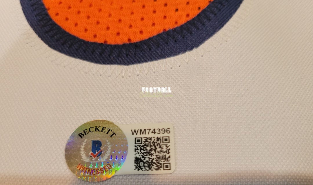 Javonte Williams Signed Denver Broncos Jersey (Beckett Hologram) 2021 –