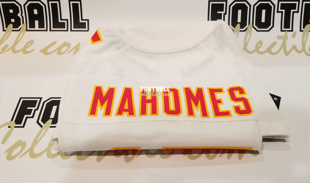 Patrick Mahomes Autographed Kansas City Chiefs Jersey –