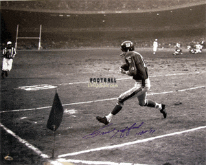 Autographed Photographs Frank Gifford Autographed Action Yankee Stadium 16x20 Photograph