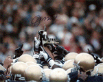 Autographed Photographs Joe Montana Autographed Notre Dame Players Pointing In The Air 16x20 Photograph